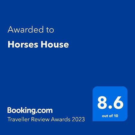 卡拉克Horses House公寓 外观 照片