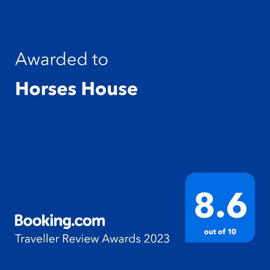 卡拉克Horses House公寓 外观 照片